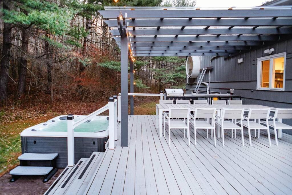 Prattvilla -Catskill -Mountain Escape 5 Bedroom ,3 Bath With Hot Tub Prattsville Exterior foto